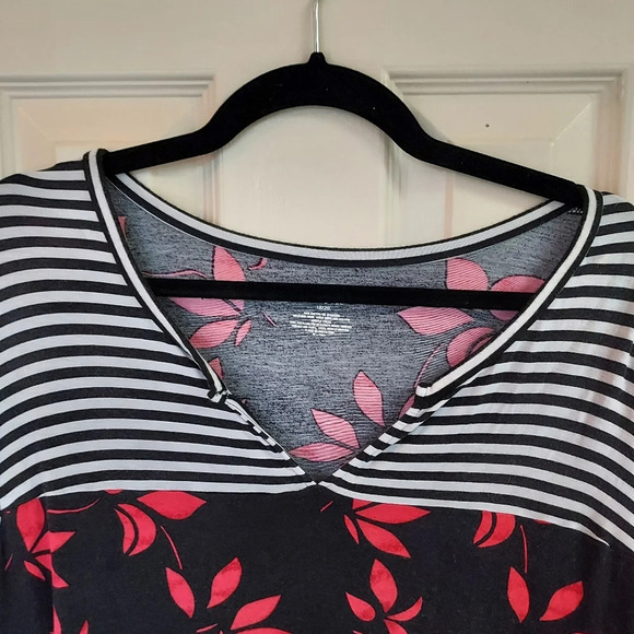 Lane Bryant Tie-Neck Subtle Swing Cami In Joy Stripe Tee - Picture 4 of 6